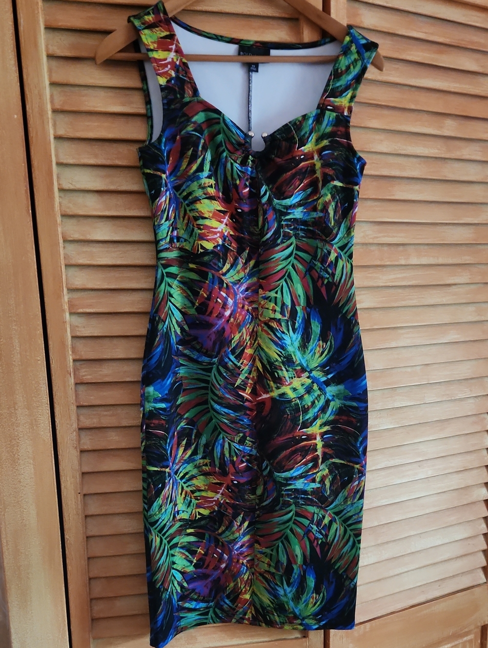 Sleeveless Tropical Leaf Midi Dress in Multicolor